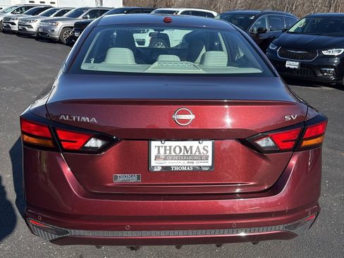 Used 2024 Nissan Altima 2.5 SV image 6