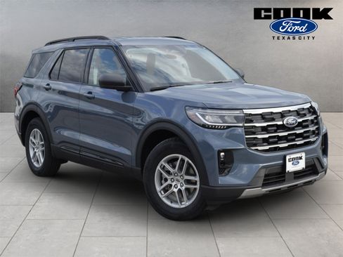 New 2026 Ford Explorer Active w/ Active Comfort Package RWD image 3
