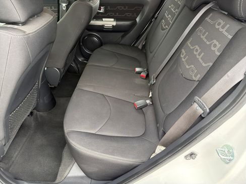 Used 2012 Kia Soul + image 20