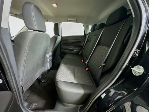 Used 2025 Mitsubishi Outlander Sport LE AWD/4WD image 26
