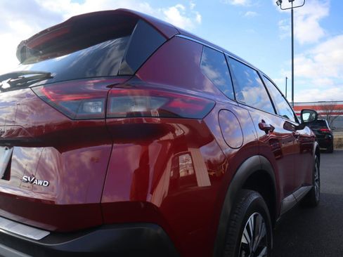 Used 2021 Nissan Rogue SV image 33