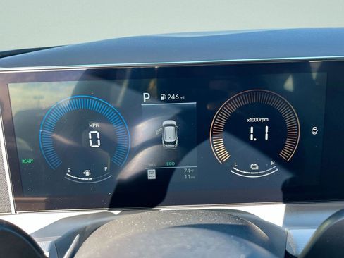 New 2026 Hyundai Tucson Blue SE w/ Tow & Go Package image 37