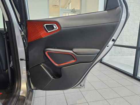 Certified 2025 Kia Soul GT-Line w/ GT-Line Technology Package FWD image 28