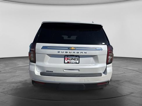 Used 2024 Chevrolet Suburban High Country w/ Max Trailering Package AWD/4WD image 9