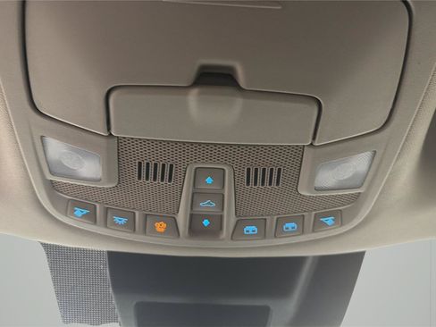 Used 2019 Ford Expedition Limited w/ Equipment Group 302A AWD/4WD image 21