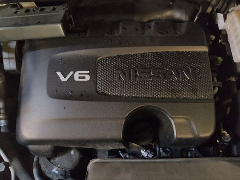 Used 2017 Nissan Pathfinder SV AWD/4WD image 30