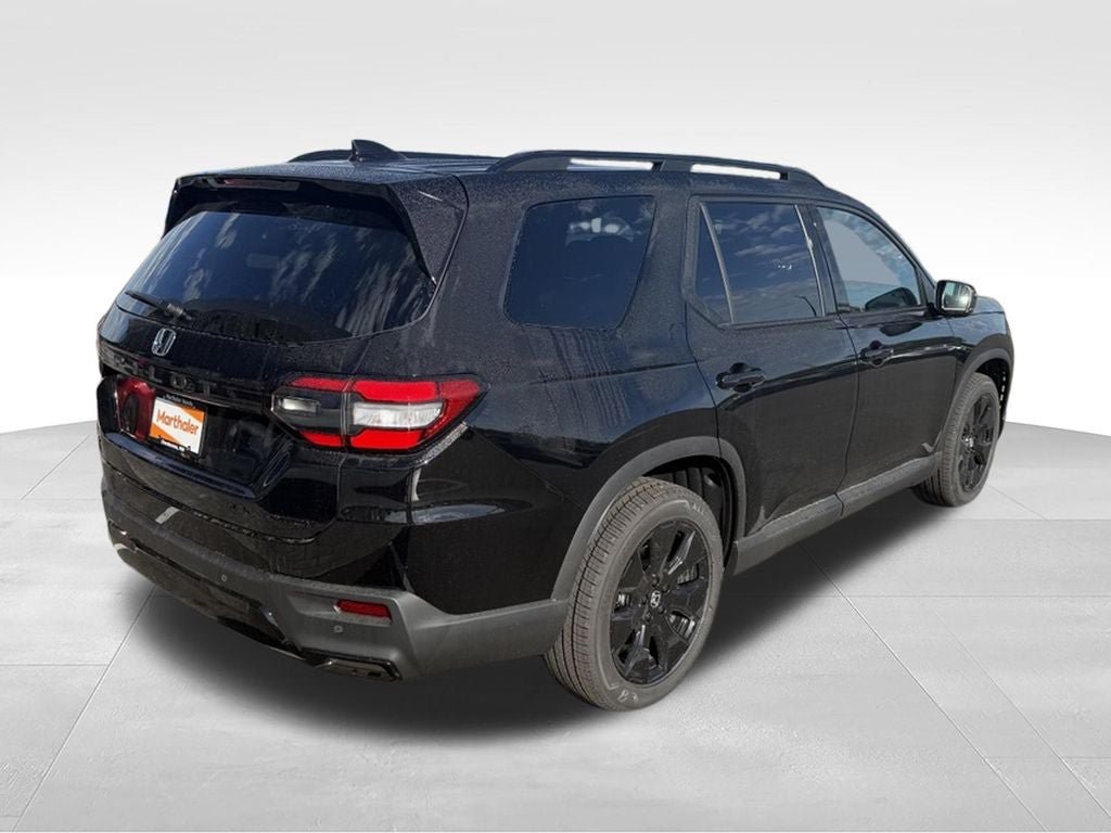 New 2026 Honda Pilot Black Edition image 5