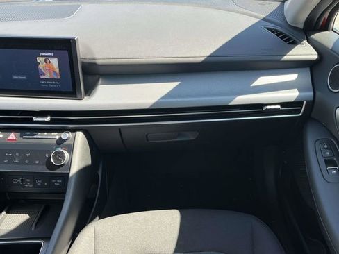 Used 2025 Hyundai Sonata SEL FWD image 18