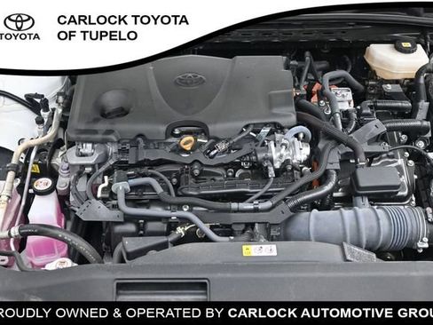 Used 2025 Toyota Camry SE FWD image 15
