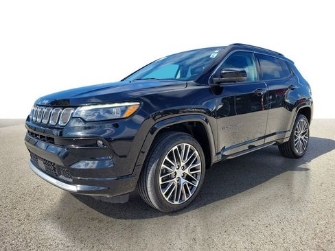 Used 2022 Jeep Compass Limited w/ Elite Group AWD/4WD image 2