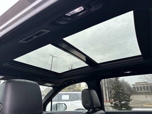 Certified 2024 Cadillac XT6 Luxury w/ LPO, Floor Liner Package AWD/4WD image 11