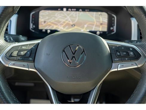 Used 2023 Volkswagen Atlas Cross Sport SEL R-Line AWD/4WD image 17