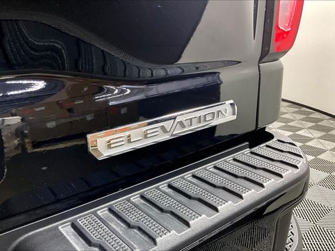 Used 2024 GMC Sierra 1500 Elevation AWD/4WD image 10