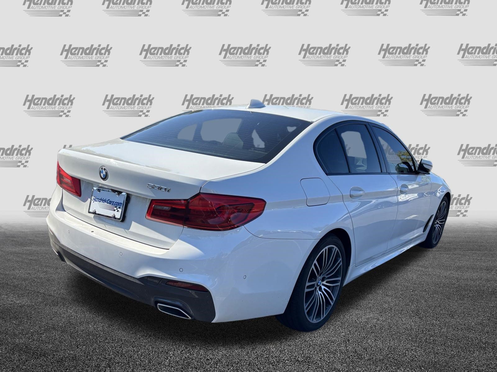 Used 2020 BMW 530i w/ M Sport Package RWD image 11