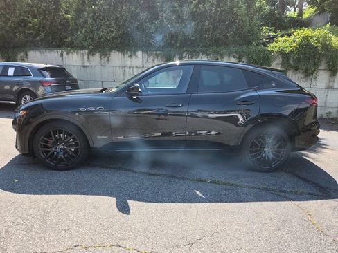 Used 2020 Maserati Levante GranSport AWD/4WD image 5