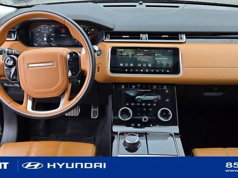 Used 2018 Land Rover Range Rover Velar R-Dynamic SE image 2