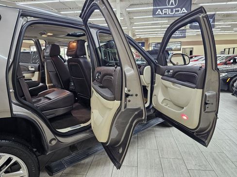 Used 2014 Cadillac Escalade Platinum image 14