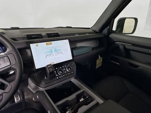 New 2026 Land Rover Defender 90 V8 AWD/4WD image 26