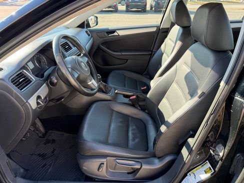 Used 2013 Volkswagen Jetta SE image 11
