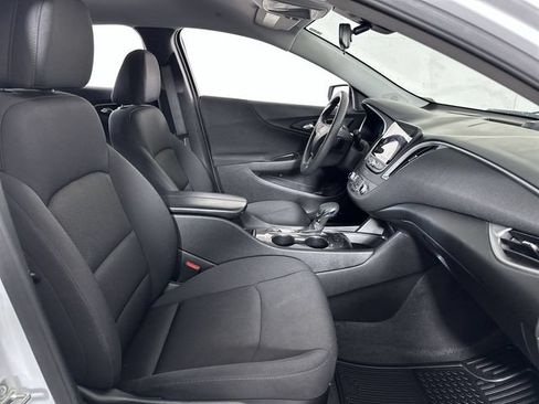 Used 2025 Chevrolet Malibu LT FWD image 29
