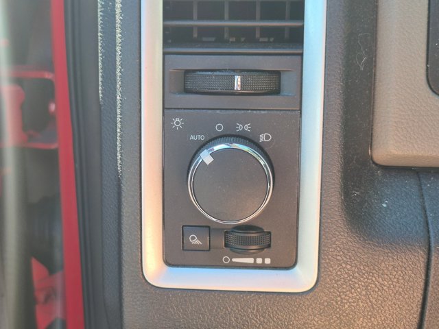Used 2011 RAM 1500 Classic SLT w/ Remote Start & Security Group AWD/4WD image 10