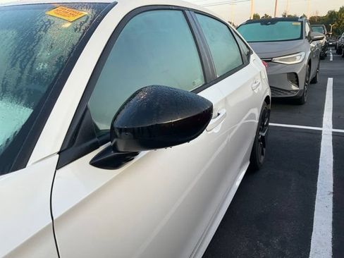 Used 2023 Honda Civic Sport image 9