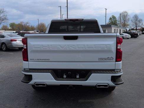 New 2026 Chevrolet Silverado 1500 High Country w/ Technology Package AWD/4WD image 8