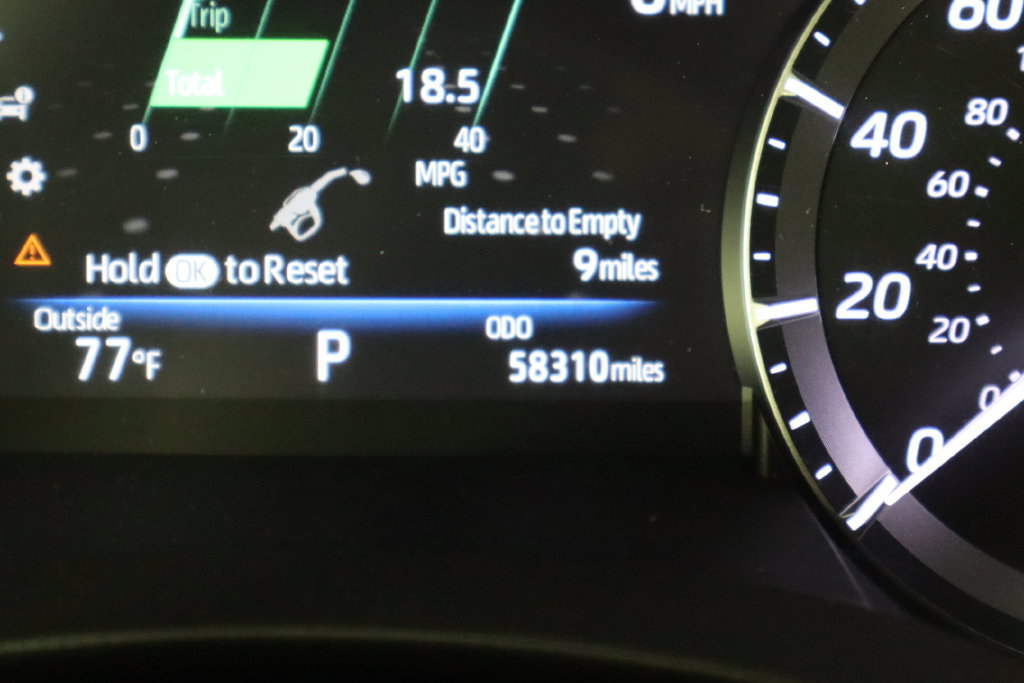 Used 2021 Toyota Highlander XLE FWD image 41