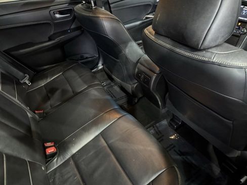 Used 2017 Toyota Camry XLE image 31