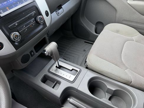 Used 2019 Nissan Frontier SV RWD image 21