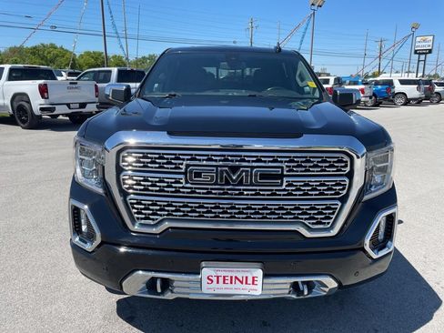 Used 2019 GMC Sierra 1500 Denali w/ Driver Alert Package II AWD/4WD image 2