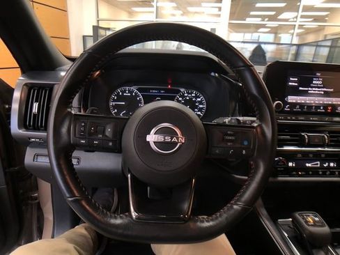 Used 2023 Nissan Pathfinder Rock Creek image 13