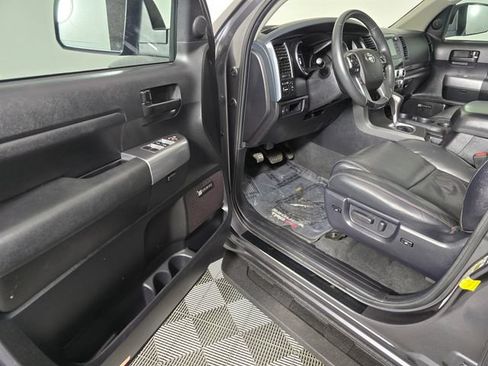 Used 2021 Toyota Sequoia TRD Pro AWD/4WD image 21