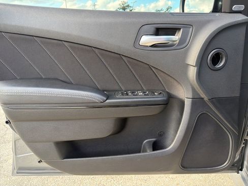 Used 2023 Dodge Charger R/T w/ Blacktop Package image 11