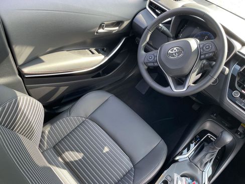 Used 2025 Toyota Corolla XSE image 15