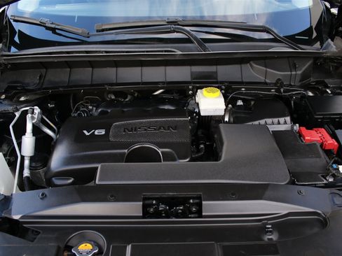 Used 2022 Nissan Pathfinder SV image 36