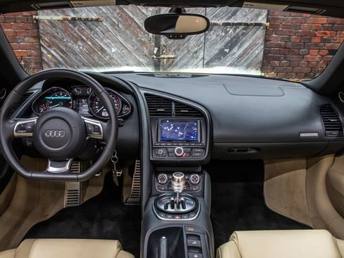Used 2011 Audi R8 V10 AWD/4WD image 31