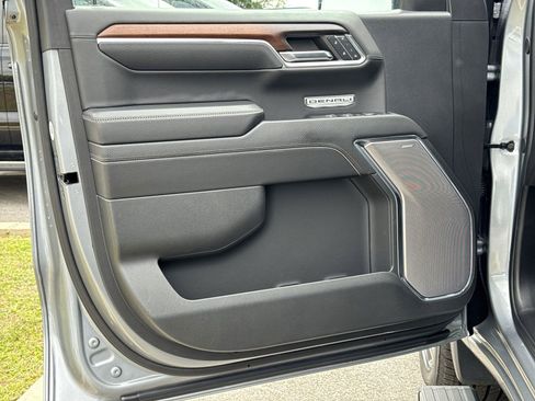 Used 2024 GMC Sierra 1500 Denali image 14