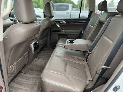 Used 2018 Lexus GX 460 Premium AWD/4WD image 4