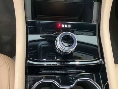 Used 2023 Jeep Grand Cherokee Limited RWD image 13