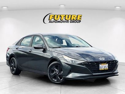 Used 2021 Hyundai Elantra SEL w/ Cargo Package