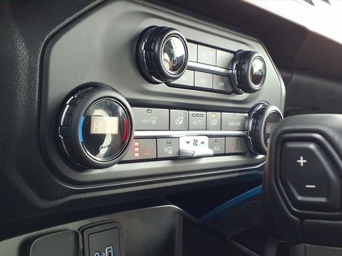 Used 2023 Ford Bronco Outer Banks image 15