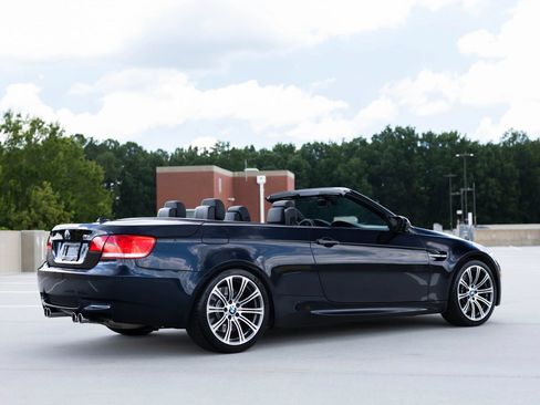 Used 2010 BMW M3 Convertible RWD image 9