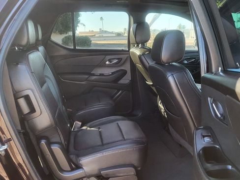 Used 2023 Chevrolet Traverse High Country FWD image 22