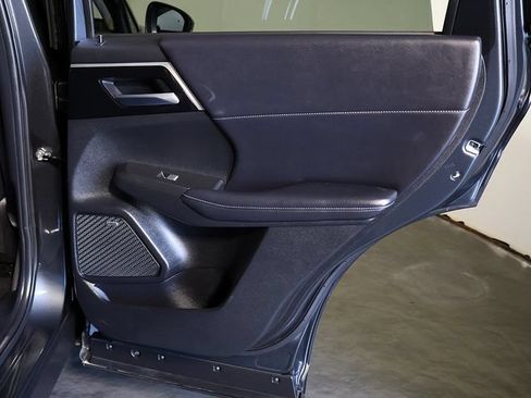 Used 2025 Mitsubishi Outlander SE FWD image 33