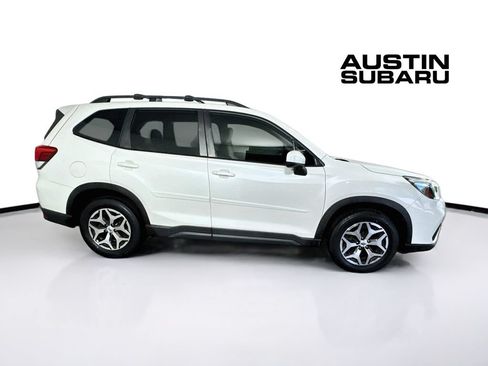 Used 2020 Subaru Forester Premium w/ Popular Package #1 AWD/4WD image 8