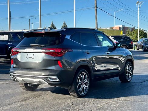 Used 2022 Kia Seltos SX w/ Sunroof Package image 6