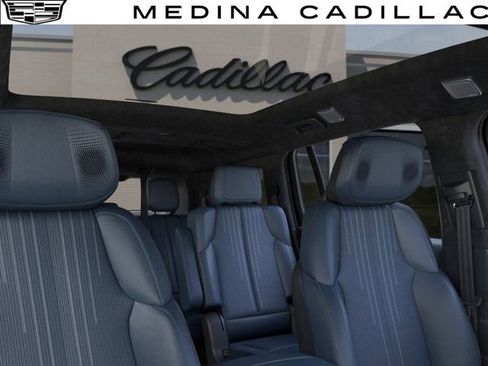 New 2025 Cadillac Escalade IQ Luxury 2 image 25