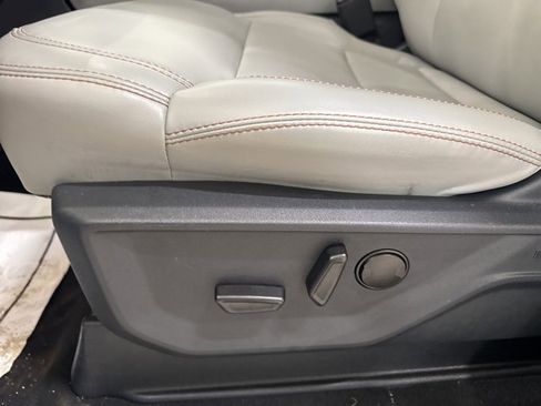 Used 2025 Ford Expedition Max Active image 28