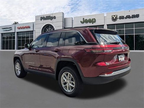 New 2025 Jeep Grand Cherokee Laredo X w/ Luxury Tech Group I image 6